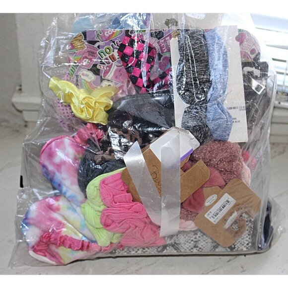 NEW - 30 Pcs Bundle - Scrunchies, Headbands, Eye Mask, Mask Gift Set - GOOD DEAL - Picture 2 of 9